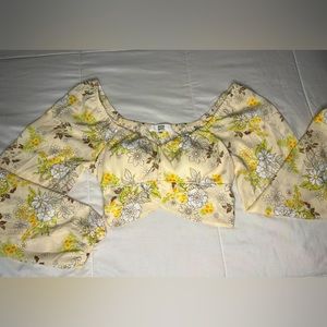 MADDEN NYC  | Floral long Sleeve Crop Sheer Blouse | Size: S